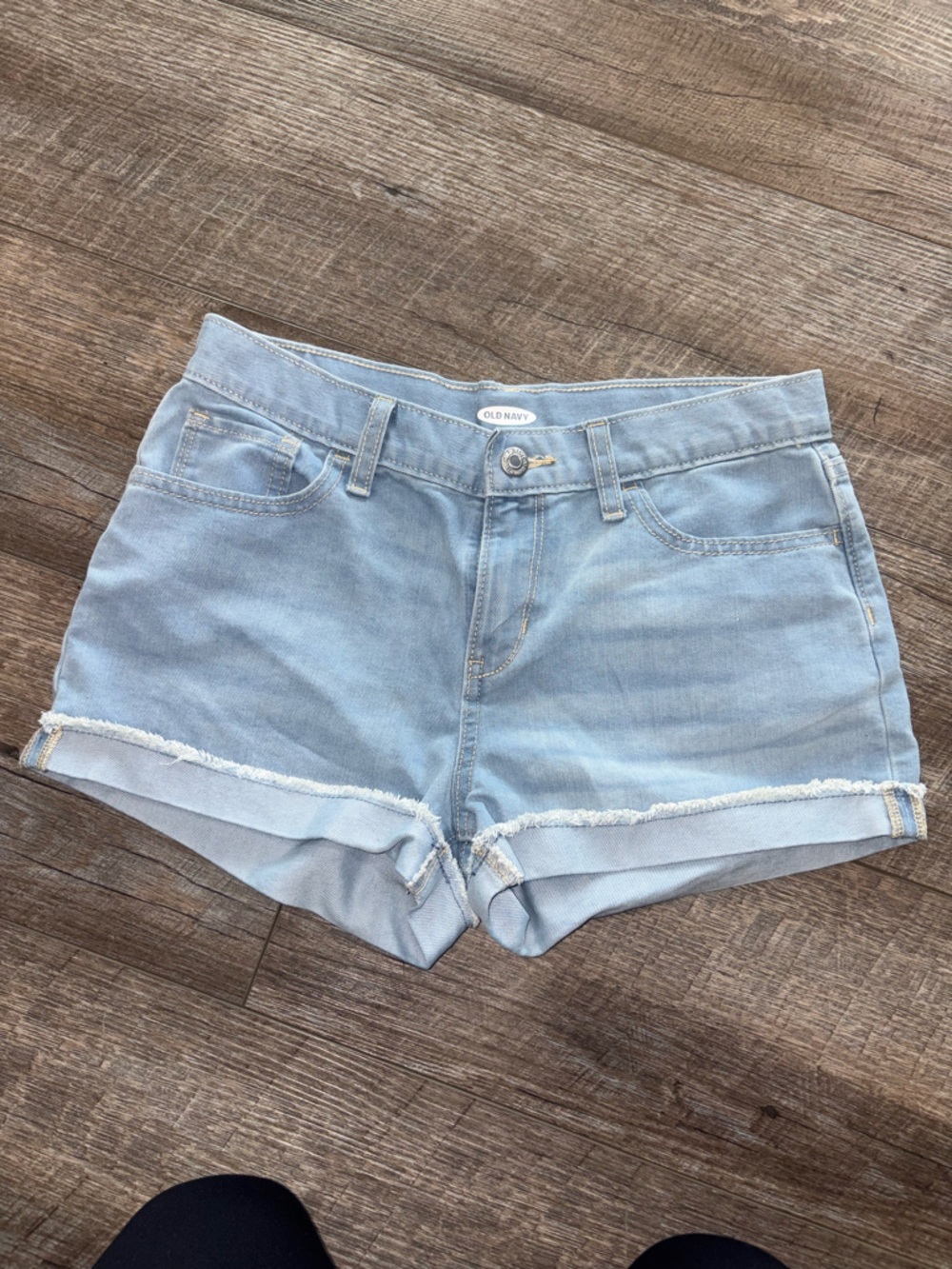 Old Navy Light Blue Denim Roll-Cuff shorts